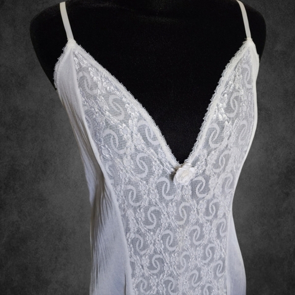 Vintage lace long white deep vneck slip dress - Picture 1 of 10